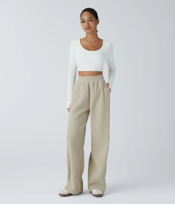 Zuzana | Paprastos velvetinės tiesios kelnės aukštu juosmeniu ir kišenėmis