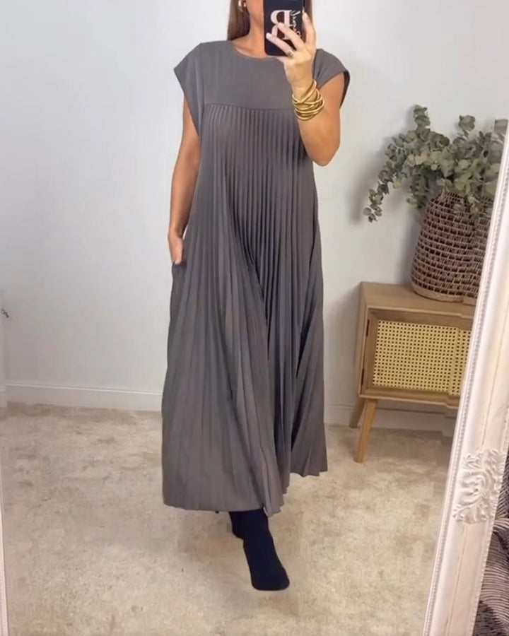 Sofija | Elegantiško kirpimo klostuota maxi suknelė