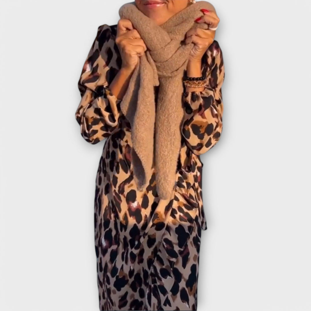 Emilija | Laisvalaikio suknelė su leopardo raštu