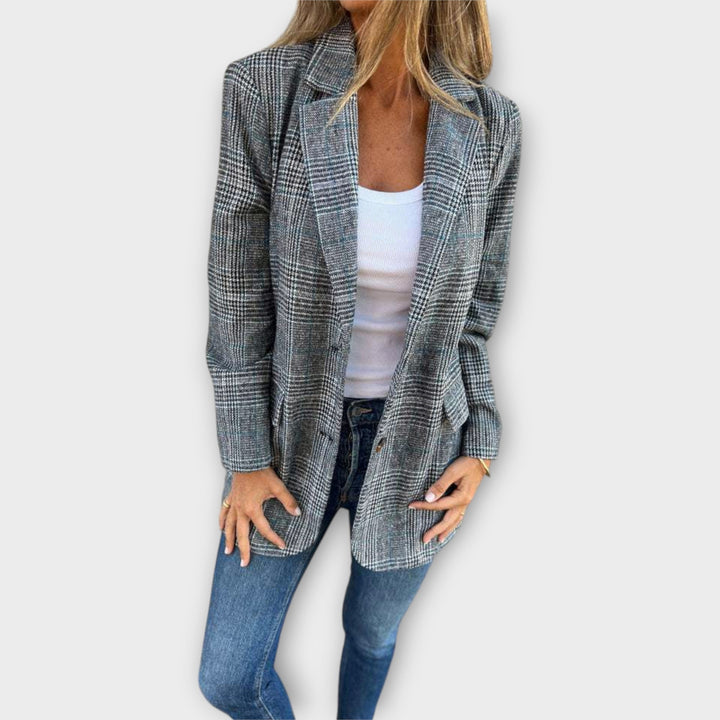 Gabija | Elegantiška klasikinio dizaino striukė
