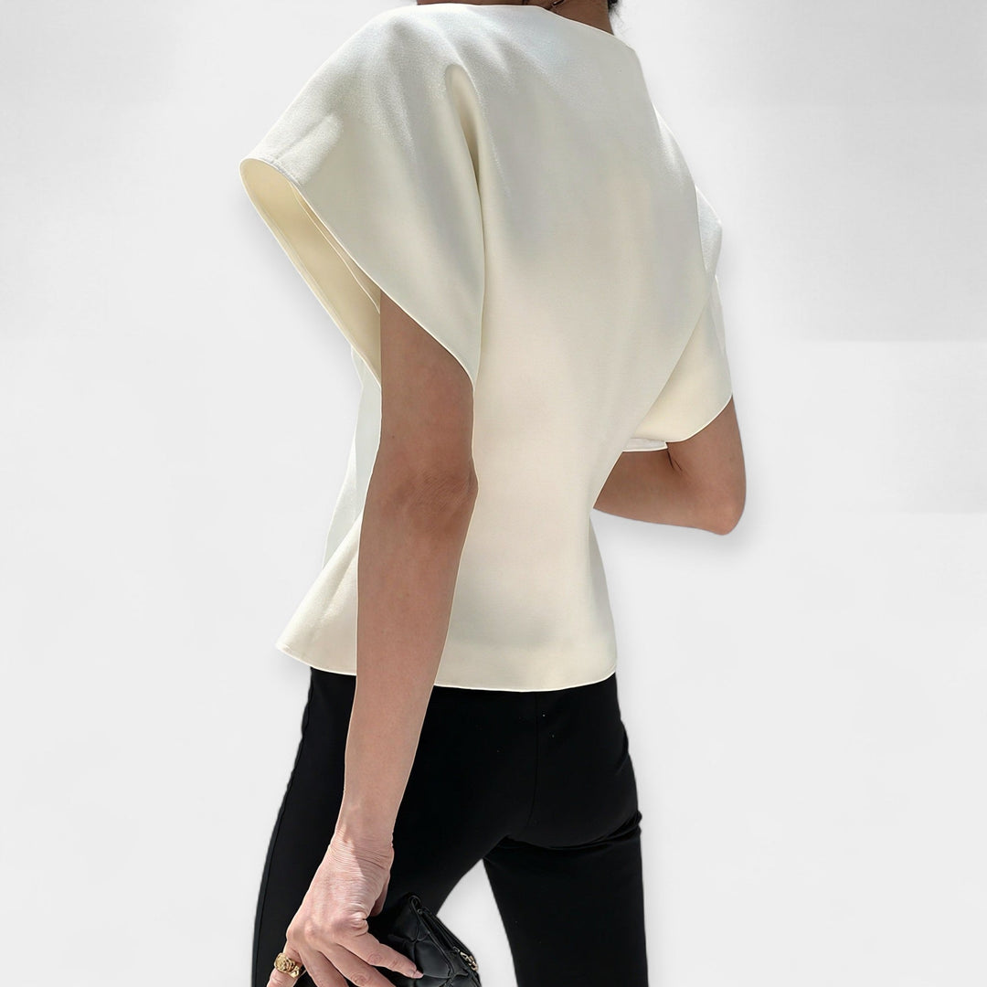 Liucija | Elegantiškas minimalistinio dizaino viršus
