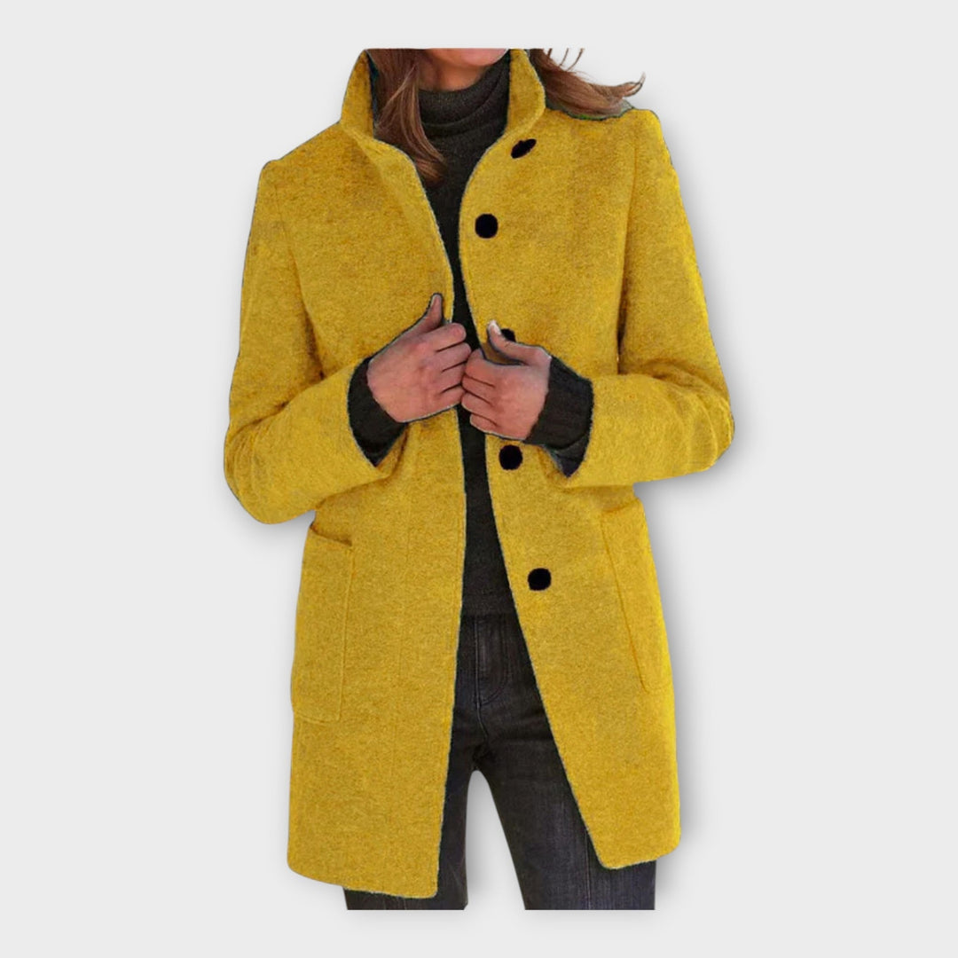 Ema | Elegantiškas paltas su nesenstančia linija