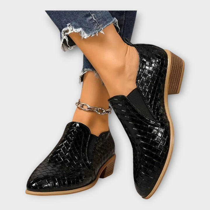 Aurelija - Žemakulniai Slip Ons