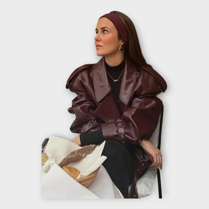 Elina | Odinė striukė su diržu ir moderniomis detalėmis