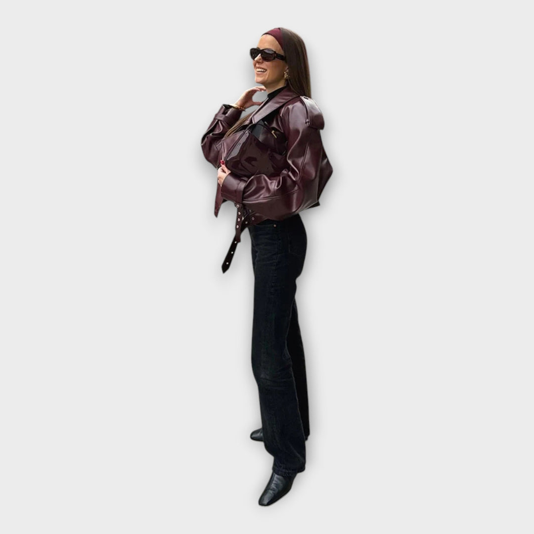 Elina | Odinė striukė su diržu ir moderniomis detalėmis
