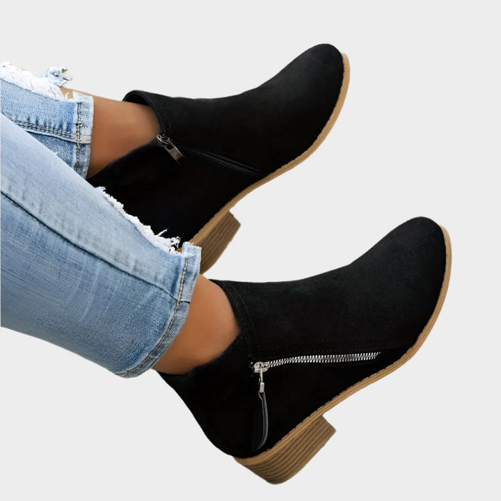 Urtė - Chelsea Boots Sale