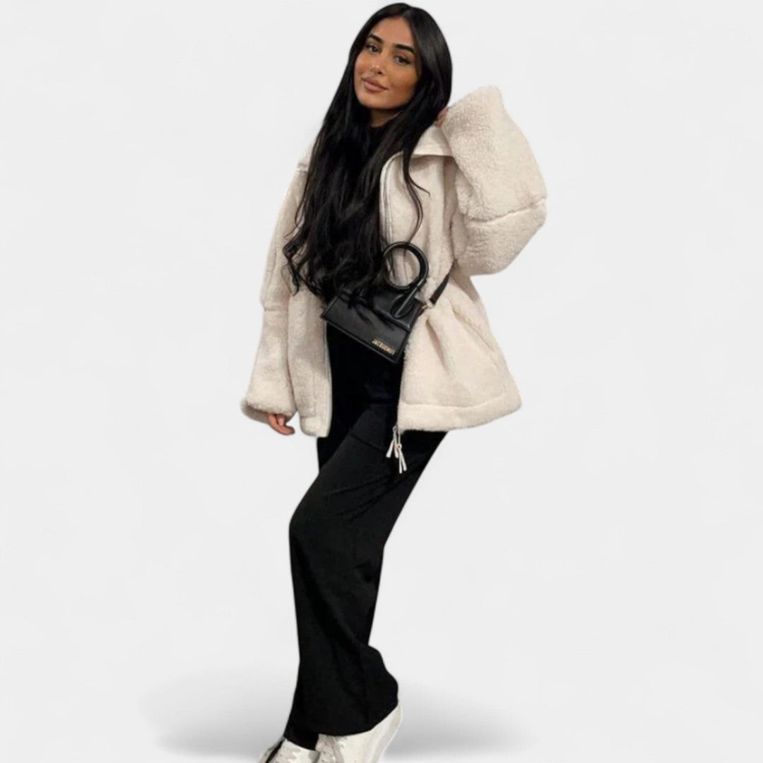 Aurelija - Minkštas pliušinis paltas