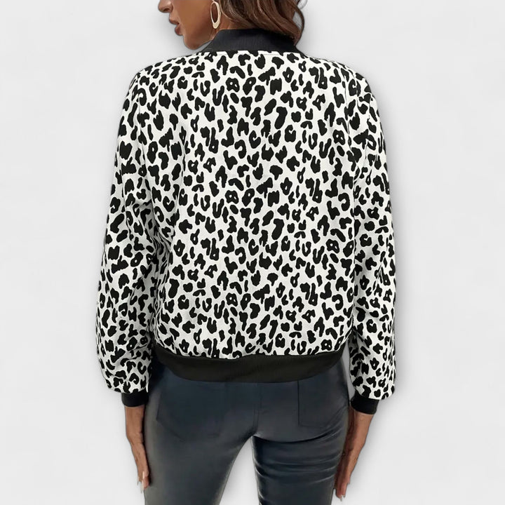 Raquel | Elegantiška striukė leopardo raštais