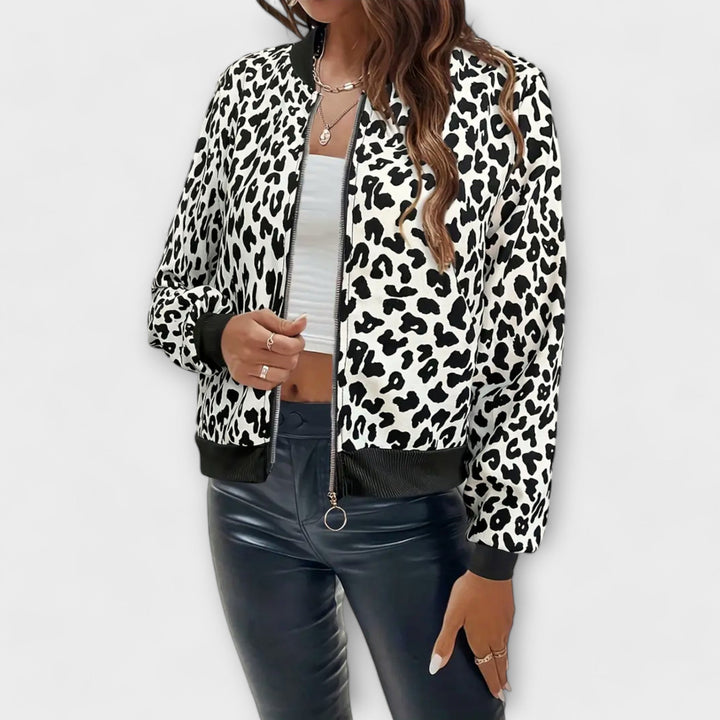 Raquel | Elegantiška striukė leopardo raštais